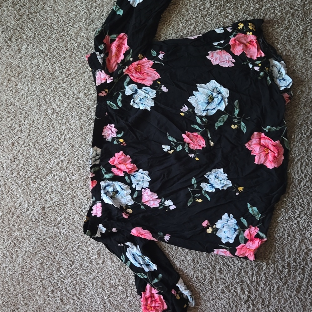 Old Navy Black Floral Off-Shoulder Blouse